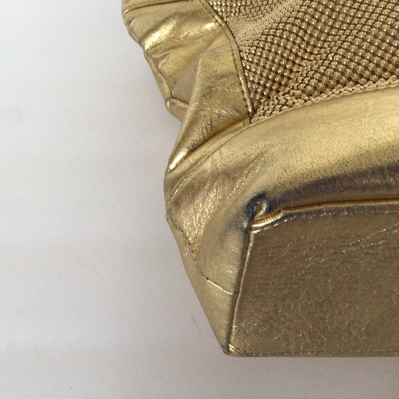 VINTAGE WHITING AND DAVIS GOLD LEATHER AND MESH BAG PURSE - Picture 10 of 16